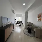 The Catherine Apartment Larnaca